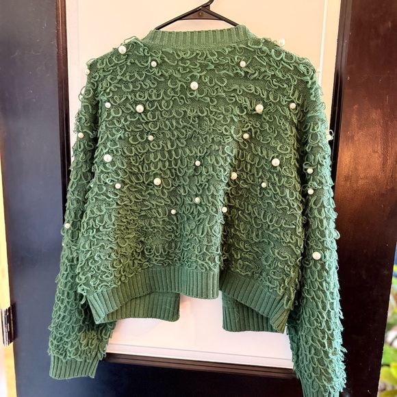NWOT Fun Green Textured Women's Sweater - Picture 2 of 4